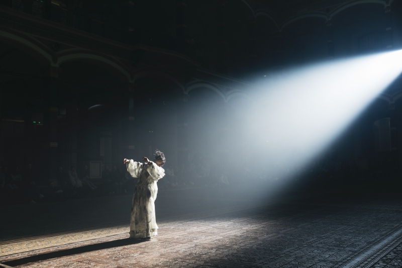 tosh-basco-dokumentation-af-performance-untitled-duet-the-storm-called-progress-2019-pa-gropius-bau-berlin-2020.-image-courtesy-.jpg